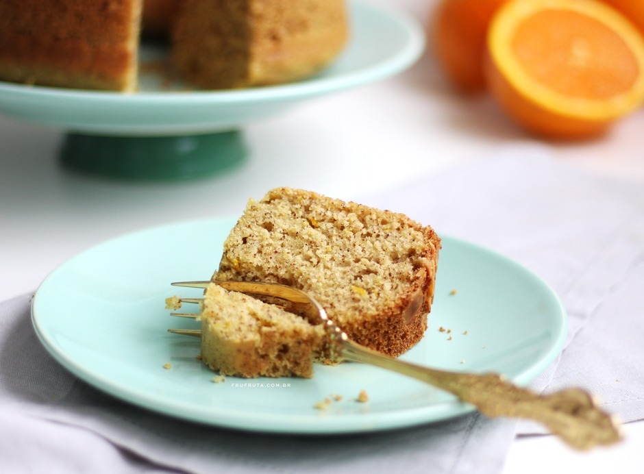 Bolo Simples de Laranja com Amêndoas - Sem Leite, Sem Ovos, Vegano | Receita | Pati Bianco | Fru-fruta